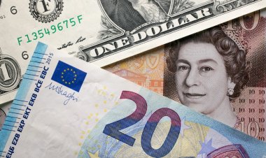 Dolar runtuh. Masihkah layak membeli euro dan pound?